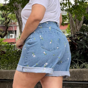Daisies Denim Shorts - Light Wash